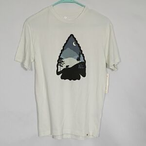 NEW  Liv Outdoor Boys Frost Arrowhead Bear Graphic Sort T-shirt Jersey Sz Med